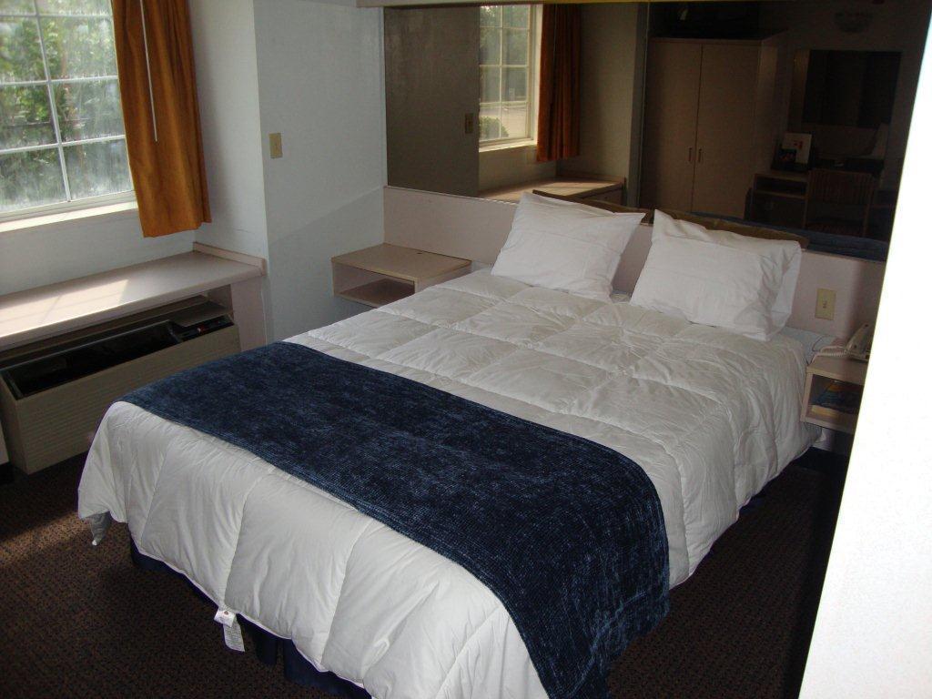 Rodeway Inn & Suites Lewisville I-35 Buitenkant foto