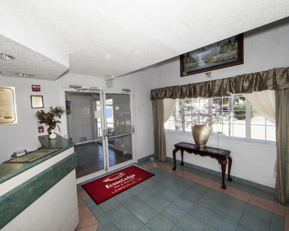 Rodeway Inn & Suites Lewisville I-35 Buitenkant foto